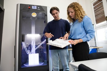 Ragazzi che si confrontano