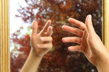 Lingua dei Segni e comunità Sorda. Avvicinamento alla Lingua dei Segni Italiana e alla cultura Sorda. La LIS come esperienza culturale